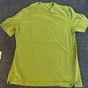 Kelly Green Kit and Ace men’s v-neck. L